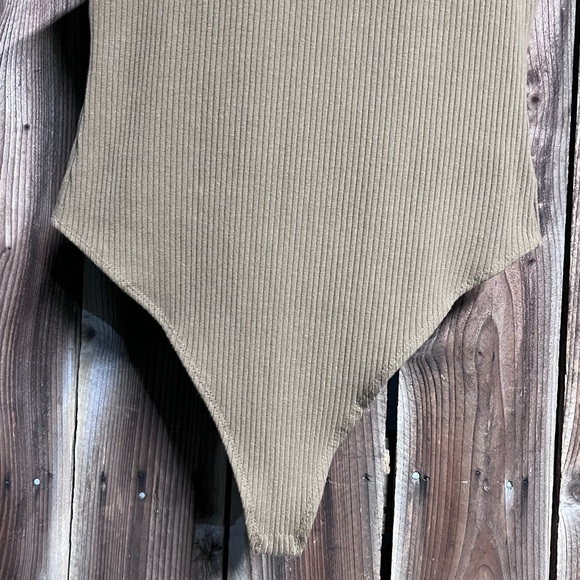Good American Thong Tank Bodysuit Ribbed Khaki Forrest Green Brown High Leg Sz L - Picture 6 of 15